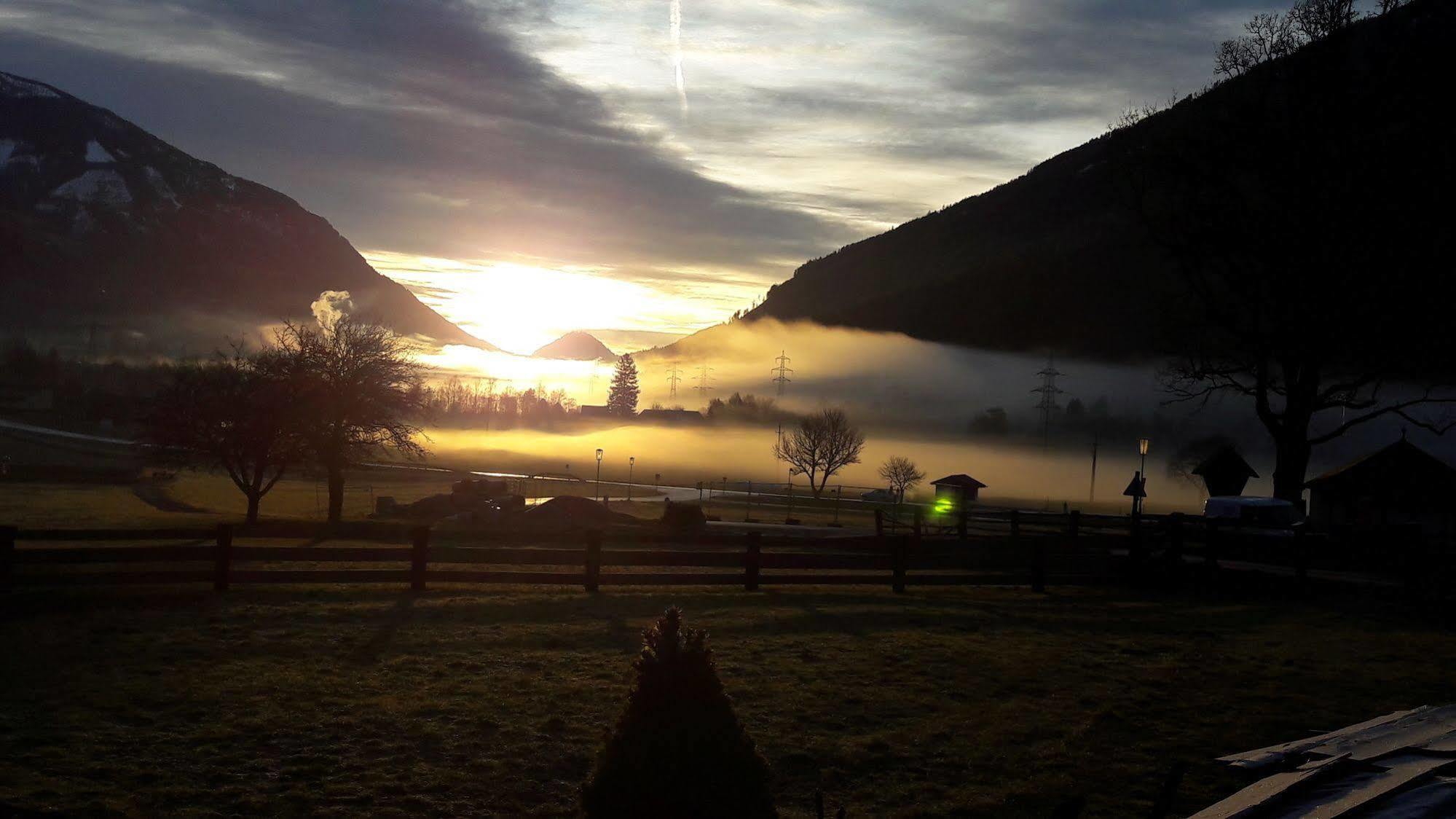 Gaestehaus Zwischenberger Obervellach Bagian luar foto