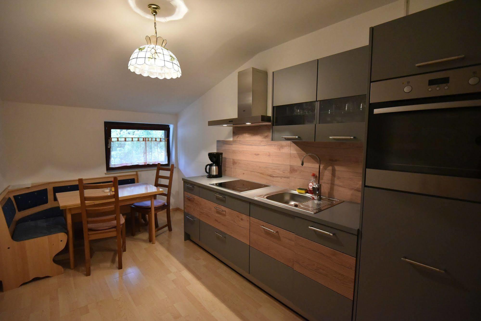 Gaestehaus Zwischenberger Obervellach Bagian luar foto